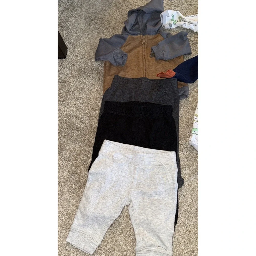 Lot Of 16 Mix Brand Baby Boy 3-6 Months Clothes 3 Pants 2 sleepers 11 Shirts